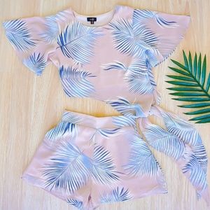 New! 🔥Host Pick 🔥Tropical Print Set